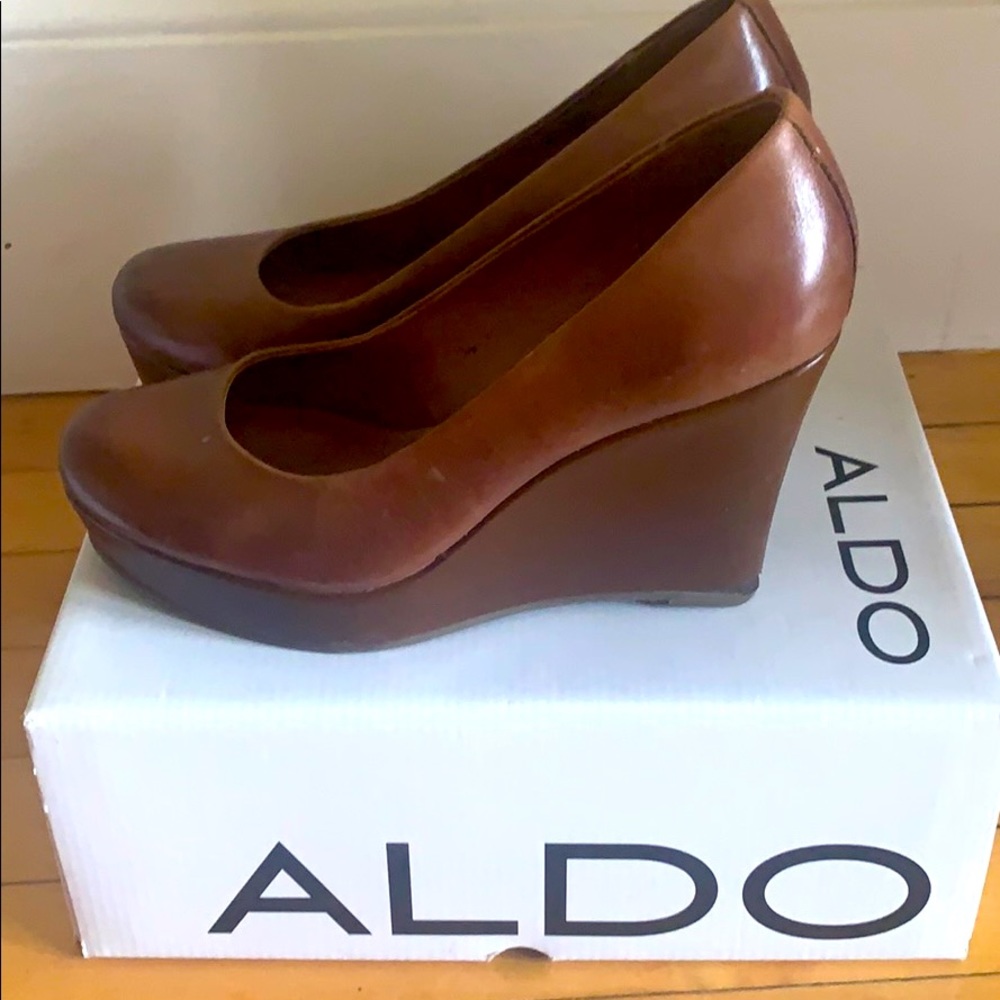 Aldo Wedges